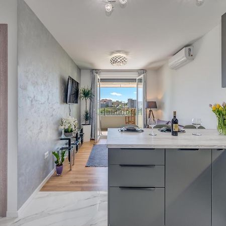 Searenity Apartment Split Bagian luar foto