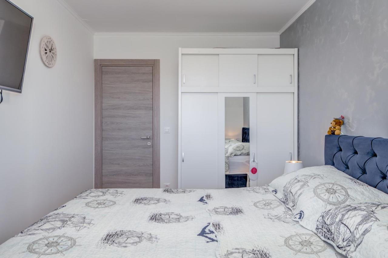 Searenity Apartment Split Bagian luar foto